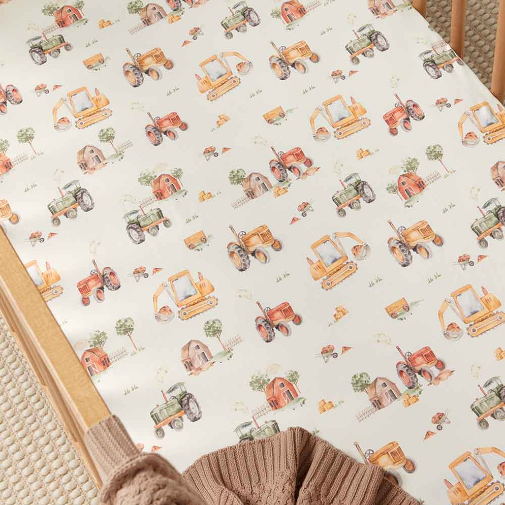 Diggers & Tractors Organic Fitted Cot Sheet Snuggle Hunny — Toprail